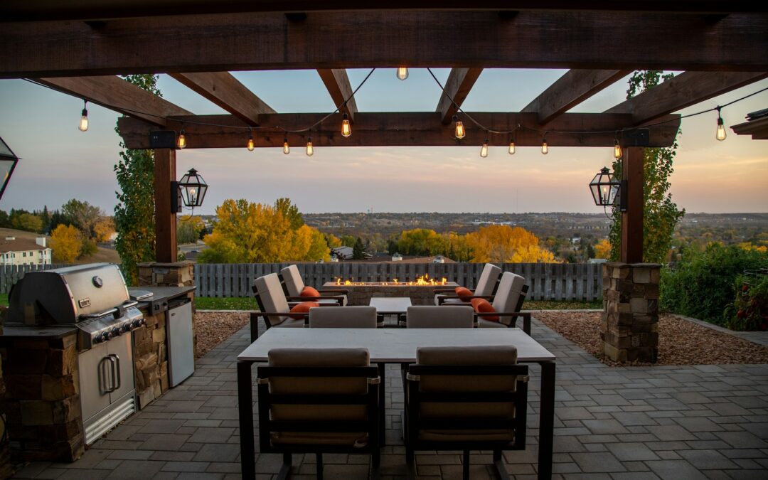 What to Expect When You Build a Deck or Patio